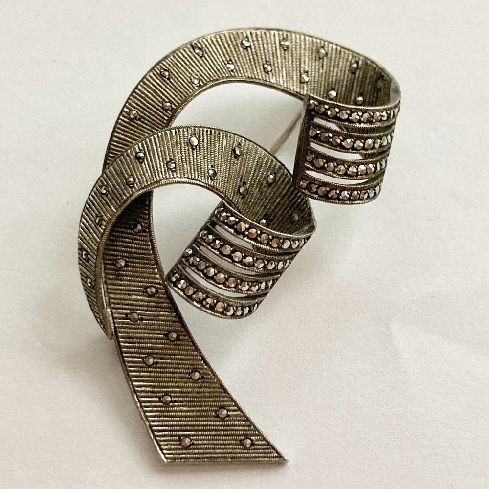 Vintage Sterling Silver Art Deco Marcasite Brooch Pin 925 Estate Ribbon Swirl